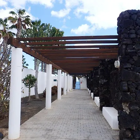 En Playa Roca Primer Linea De Mar * Costa Teguise