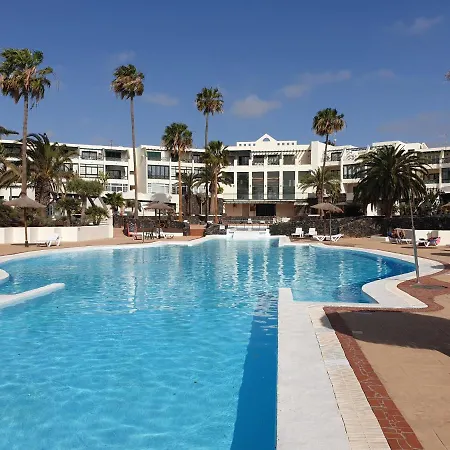 En Playa Roca Primer Linea De Mar Lejlighed Costa Teguise