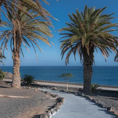En Playa Roca Primer Linea De Mar Apartment