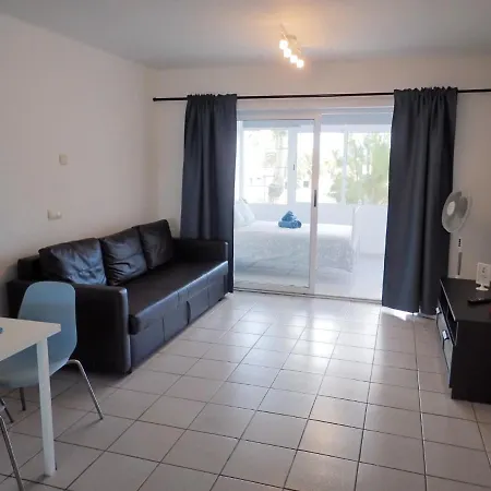 En Playa Roca Primer Linea De Mar Коста-Тегисе